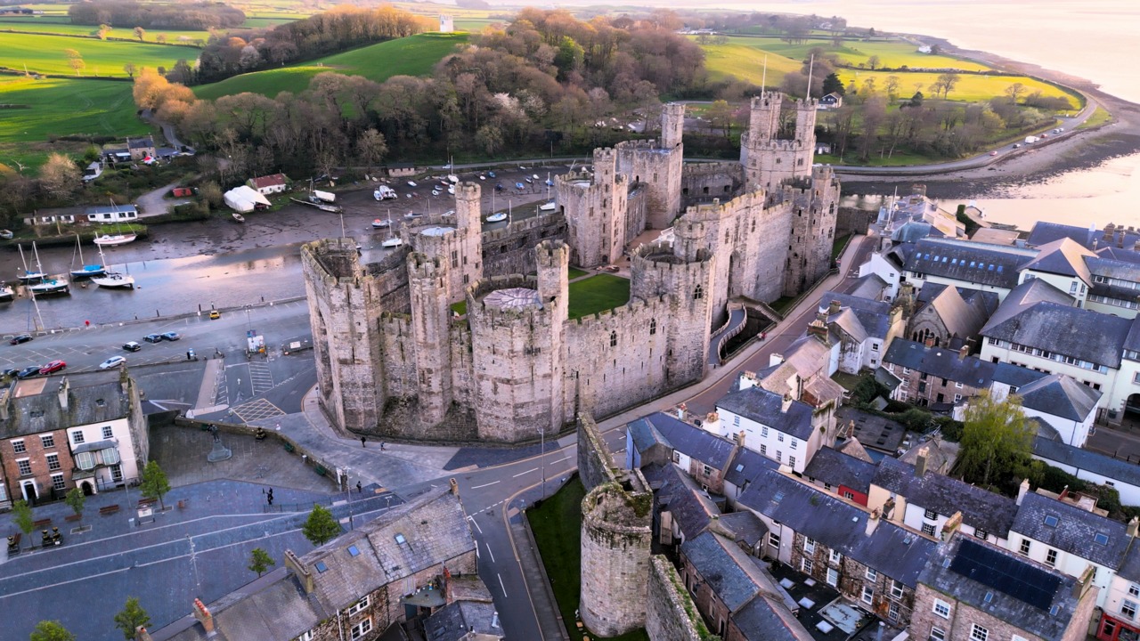 Caernarfon Castle at dusk