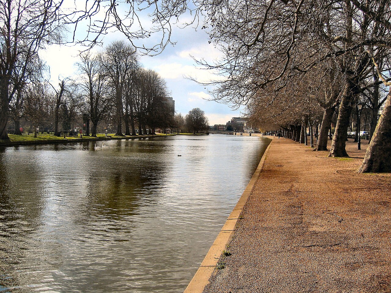 River Great Ouse and the Embankment in Bedford