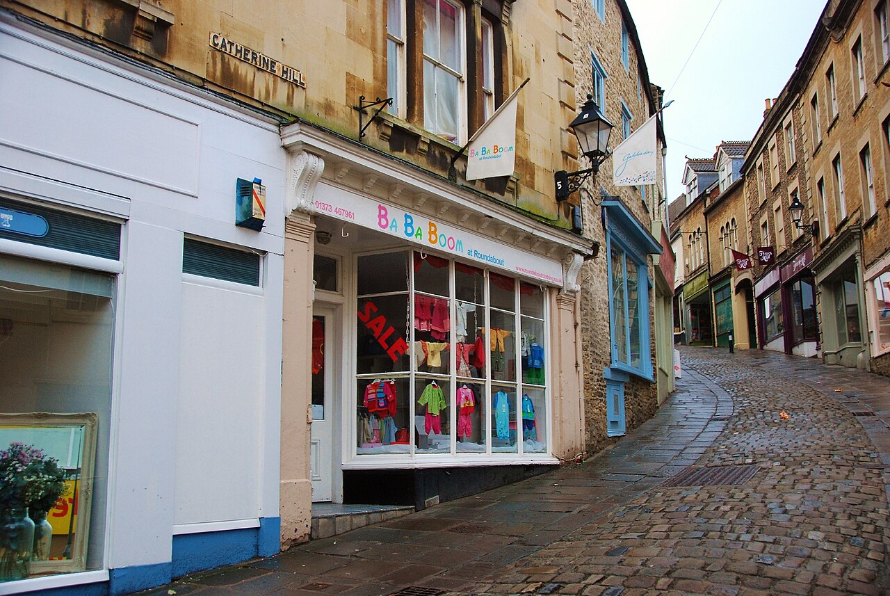 Cobbled Catherine Hill and independent shops in Frome