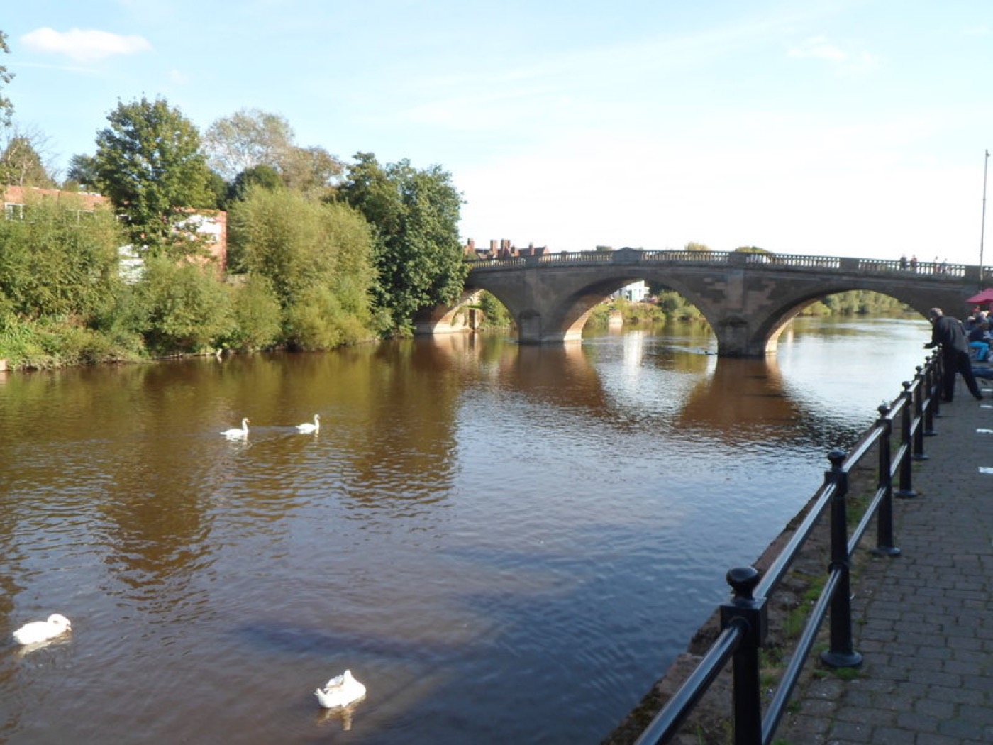 Bewdley Bridge over the River Severn, seen from the riverside