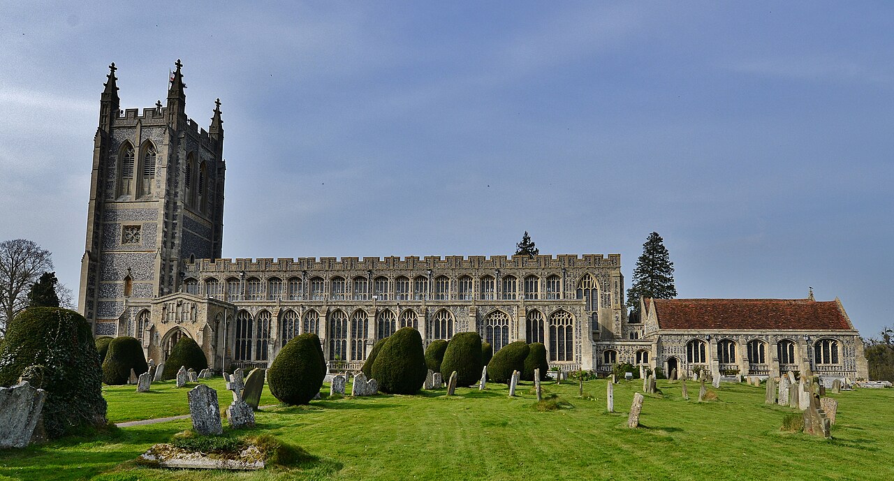 Holy Trinity Church and churchyard in Long Melford