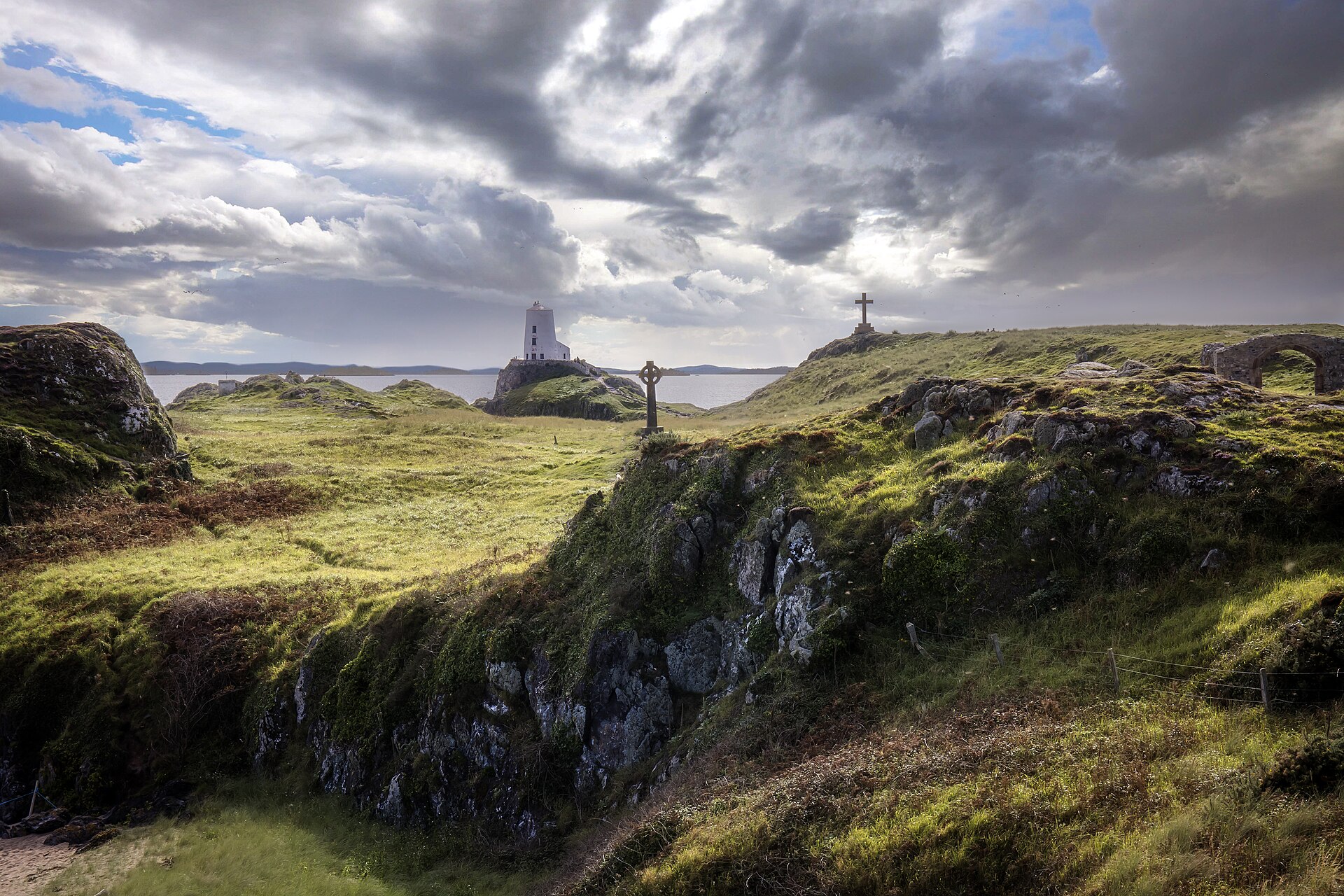 Twr Mawr lighthouse and the coastal landscape of Llanddwyn