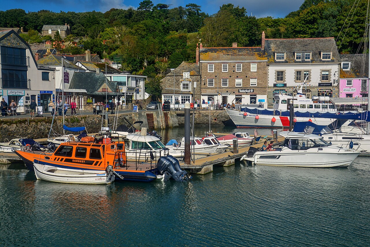 Boats and waterfront buildings in Padstow harbour